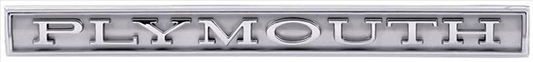 VC6044 - 1968 Valiant PLYMOUTH Grille Emblem.