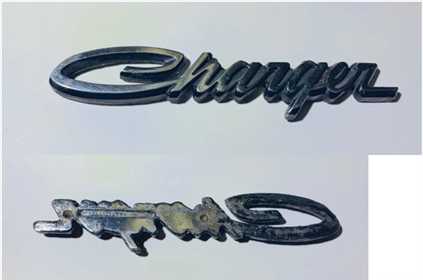 VC0687T - 1972 Charger fender emblem for SE models and 1972-1974 Charger Trunk Lid emblem.