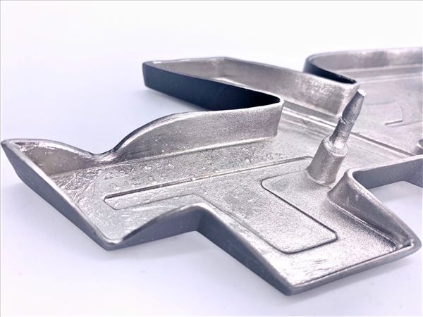 VC1534 - 1968 Coronet R/T Tail Panel Emblem. - Mopar emblem product image