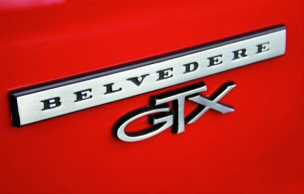 VC2115BLK - 1967 GTX Belvedere Fender Emblem with Black Edges. .