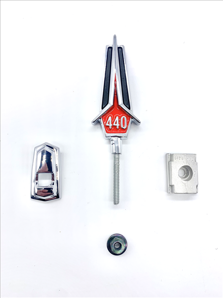VC5534RED - 1967 GTX 440 Hood Ornament Assembly. Red