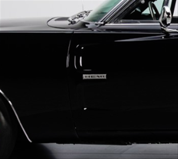 VC5558 - 1967-1970 Models HEMI door and fender emblem.