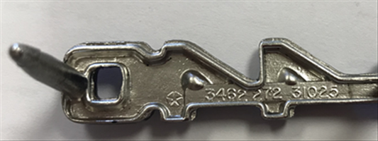 VC2272 - 1970 1971 3 PIN Cuda Rallye dual scoop or Shaker Hood 'cuda 440 emblem. 3462272 Includes retainers.