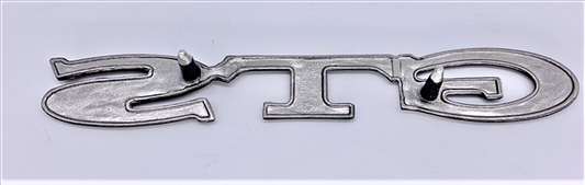 VC1895 - 1969 Dart GTS hood and fender emblem.