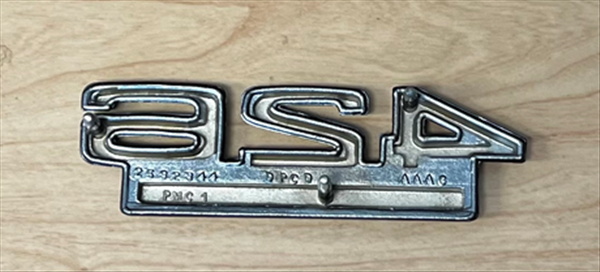 VC2344 - 1966 - 1967 Mopar models.Reproduction 426 HEMI fender emblem.