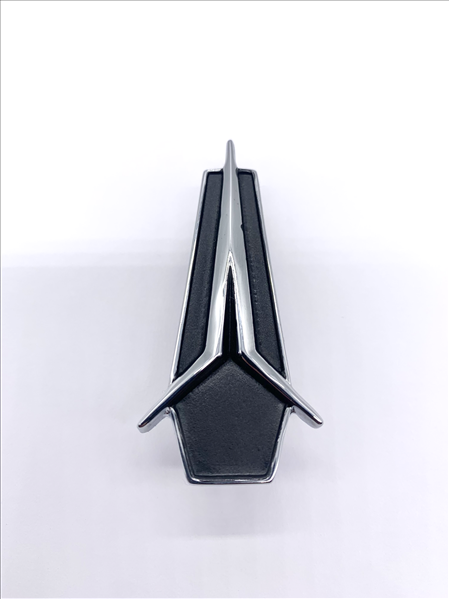 VC3270 - 1970 Fury Grille Emblem. Includes Mounting Hardware.