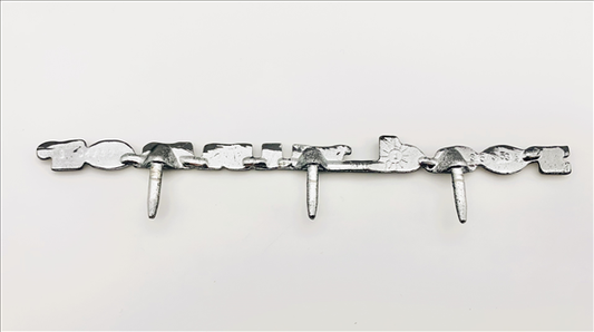 VC3534 - 1972 Road Runner Grille Emblem. Includes hardware.