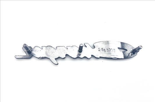 VC5775 - 1971-1974 Charger Dash Emblem. 3 pin.