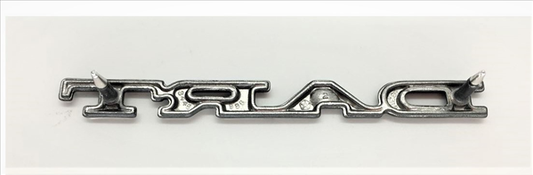 VC5985 - 1970-1975 DART Fender , Quarter Panel / decklid trunk  panel emblem.  3505419 3445985