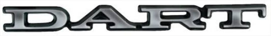 VC5985 - 1970-1975 DART Fender , Quarter Panel / decklid trunk panel emblem. 3505419 3445985
