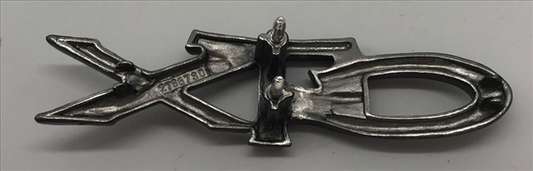 VC6730 - 1968 GTX grille emblem.