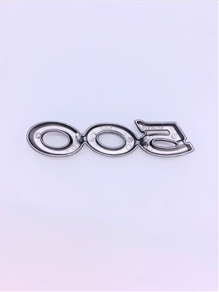 VC8062 - 1970 Coronet 500 Hood Emblem. 2998062