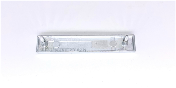 VC9612 - 1967 Barracuda  V Eight Fender Emblem.